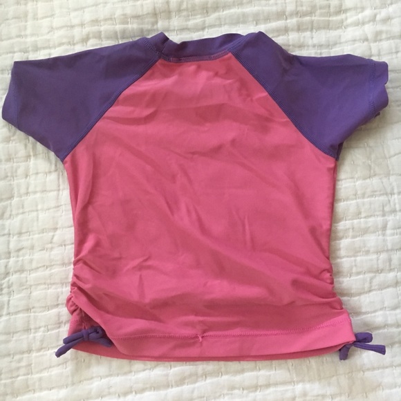 Hanna Andersson floral 100 rash guard - Picture 2 of 4